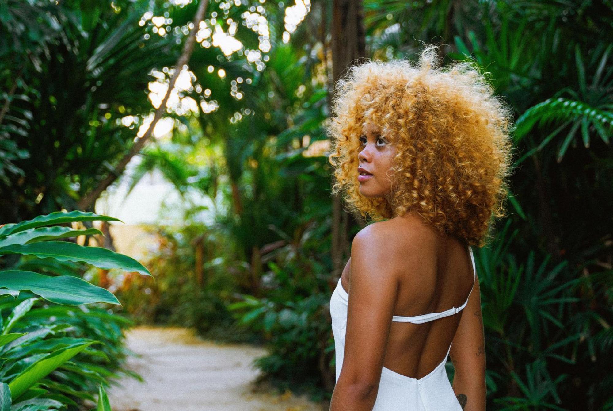 Cafe Jeri Hotel Жижока-ди-Жерикуакуара Экстерьер фото A woman with a blonde afro