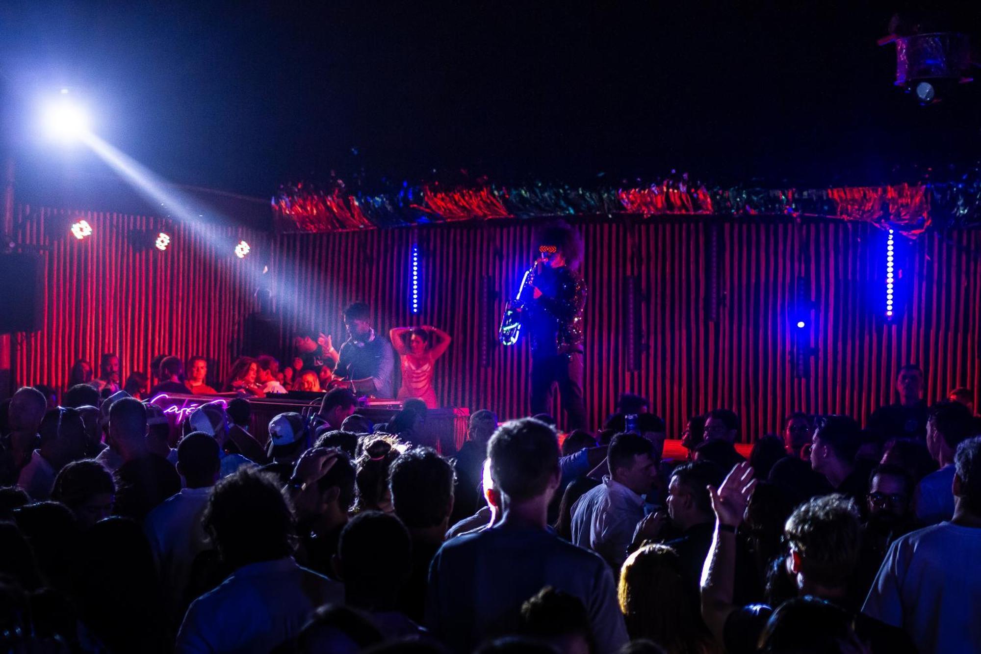 Cafe Jeri Hotel Жижока-ди-Жерикуакуара Экстерьер фото The stage at the 2013 edition of the festival